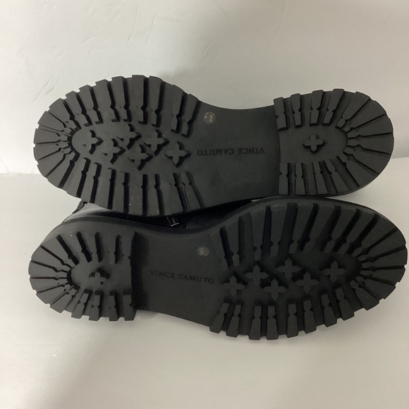 NW/BOX VINCE CAMUTO WOMAN 9.5M VC-POPINTA BLACK SOFT GOAT COMBAT ANKLE BOOTS - Picture 7 of 7